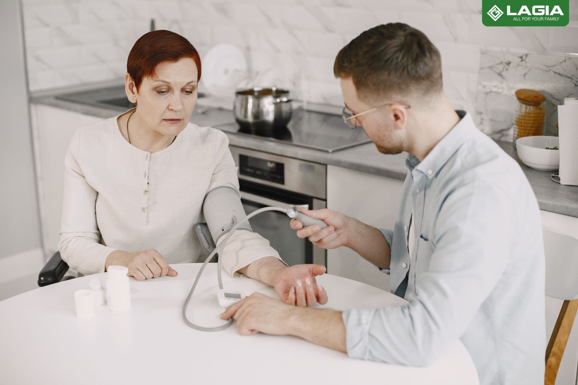 Huyết Áp Dao Động Thất Thường: Nguyên Nhân Và Cách Ổn Định Hiệu Quả