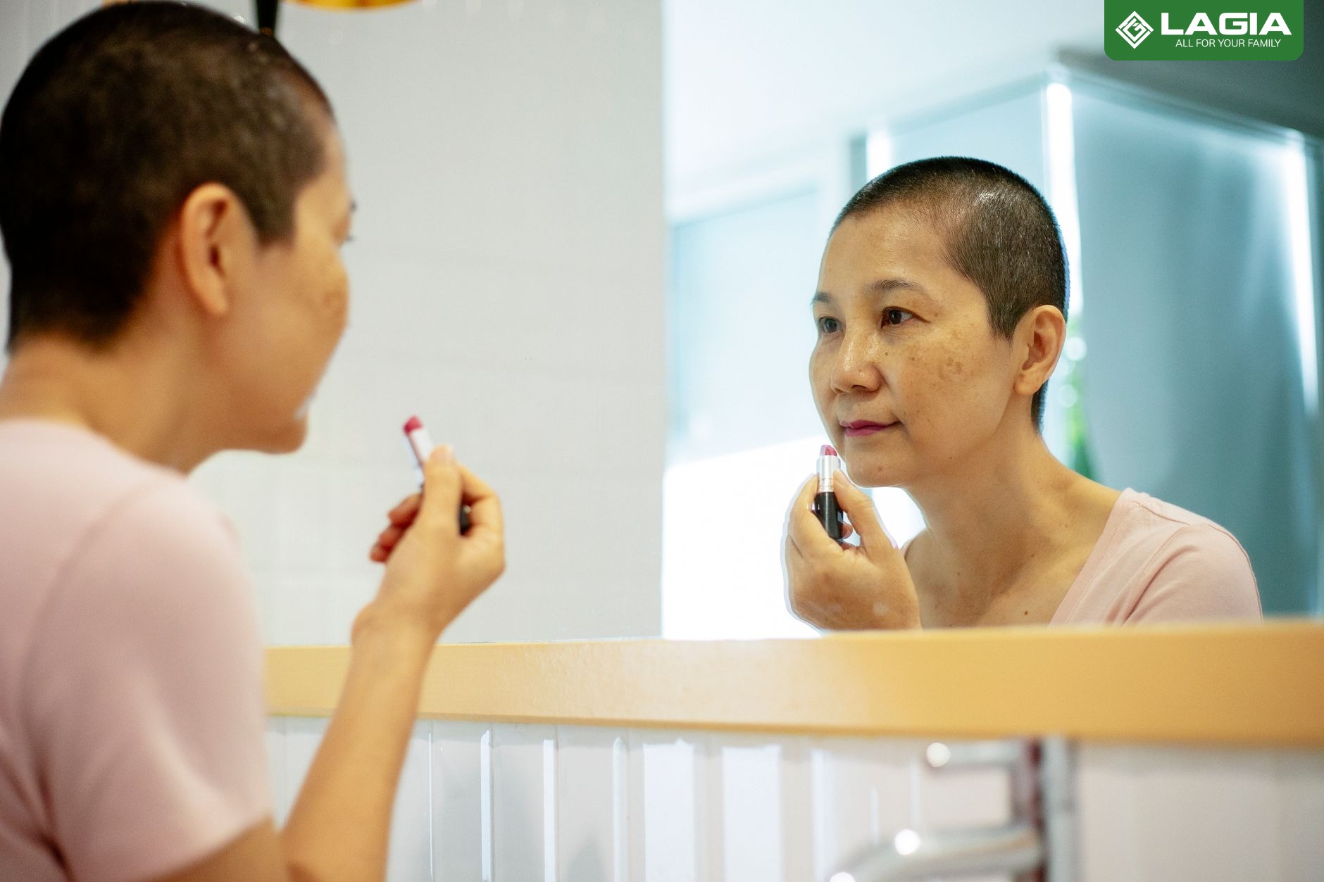 Chống Nắng Đúng Cách: 7 Sai Lầm Thường Gặp Khiến Da Vẫn Sạm, Lên Nám